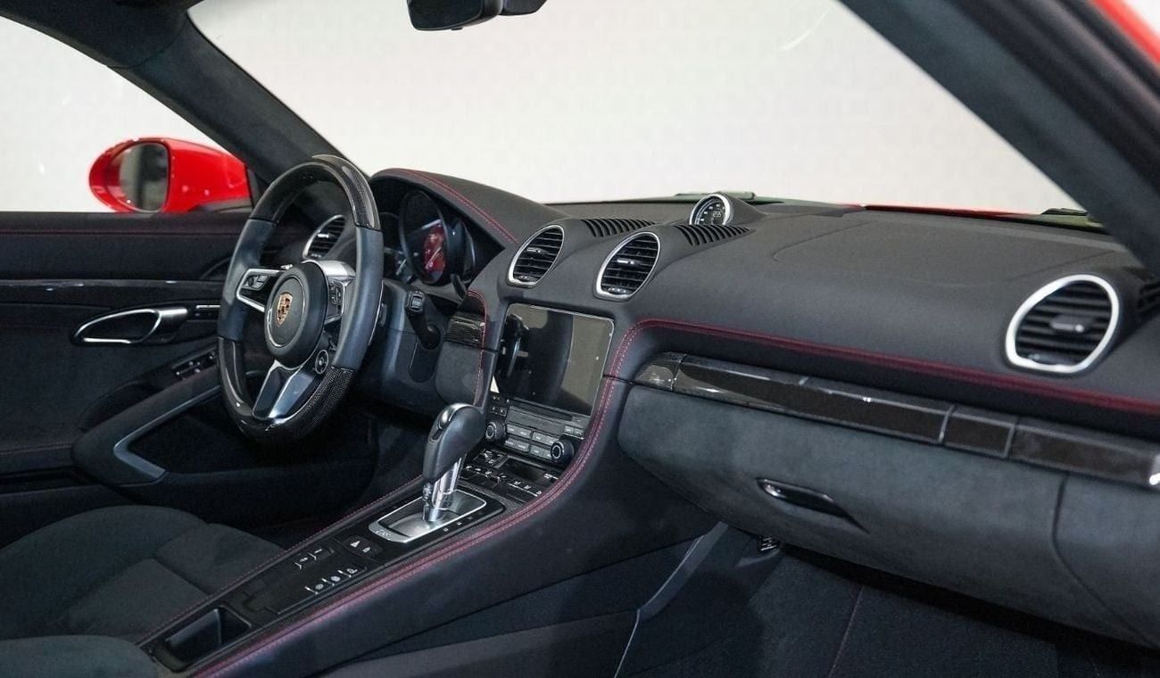 Porsche 718 Cayman GTS 4.0L A/T | AED 5,865 PM | Warranty March-2026 | GCC