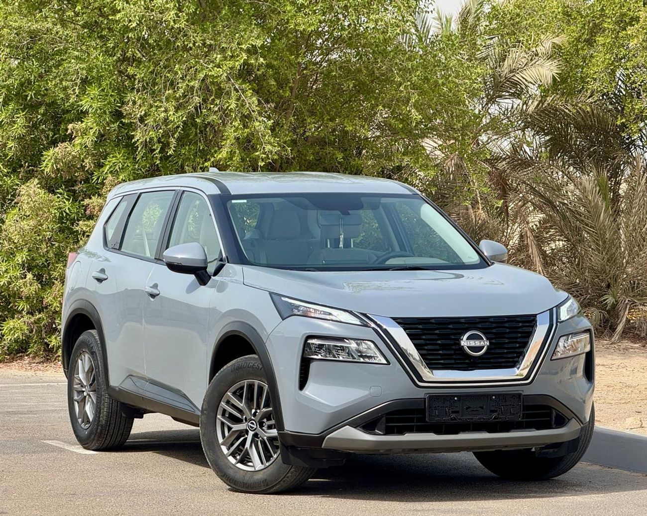 Nissan XTrail S 2.5L (169 HP) FWD (5 Seater) 2023 2.5L GCC (1240/-MONTHLY)