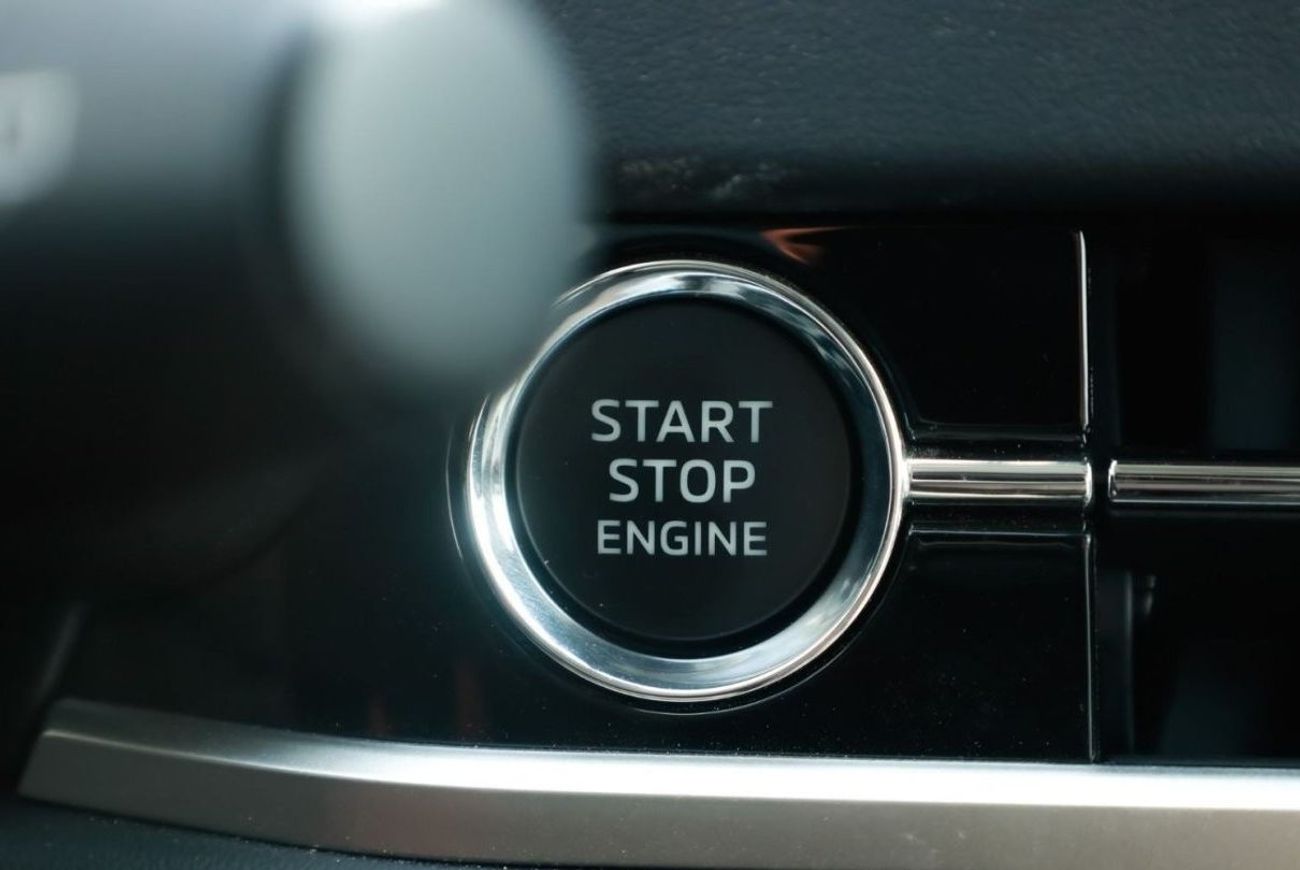 Mitsubishi Outlander OUTLANDER 2.5L 4WD WHITE