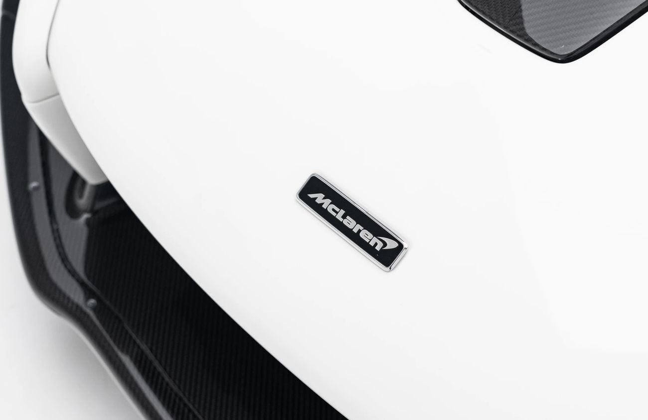 مكلارين سينا 4.0L V8 Twin-Turbocharged Engine