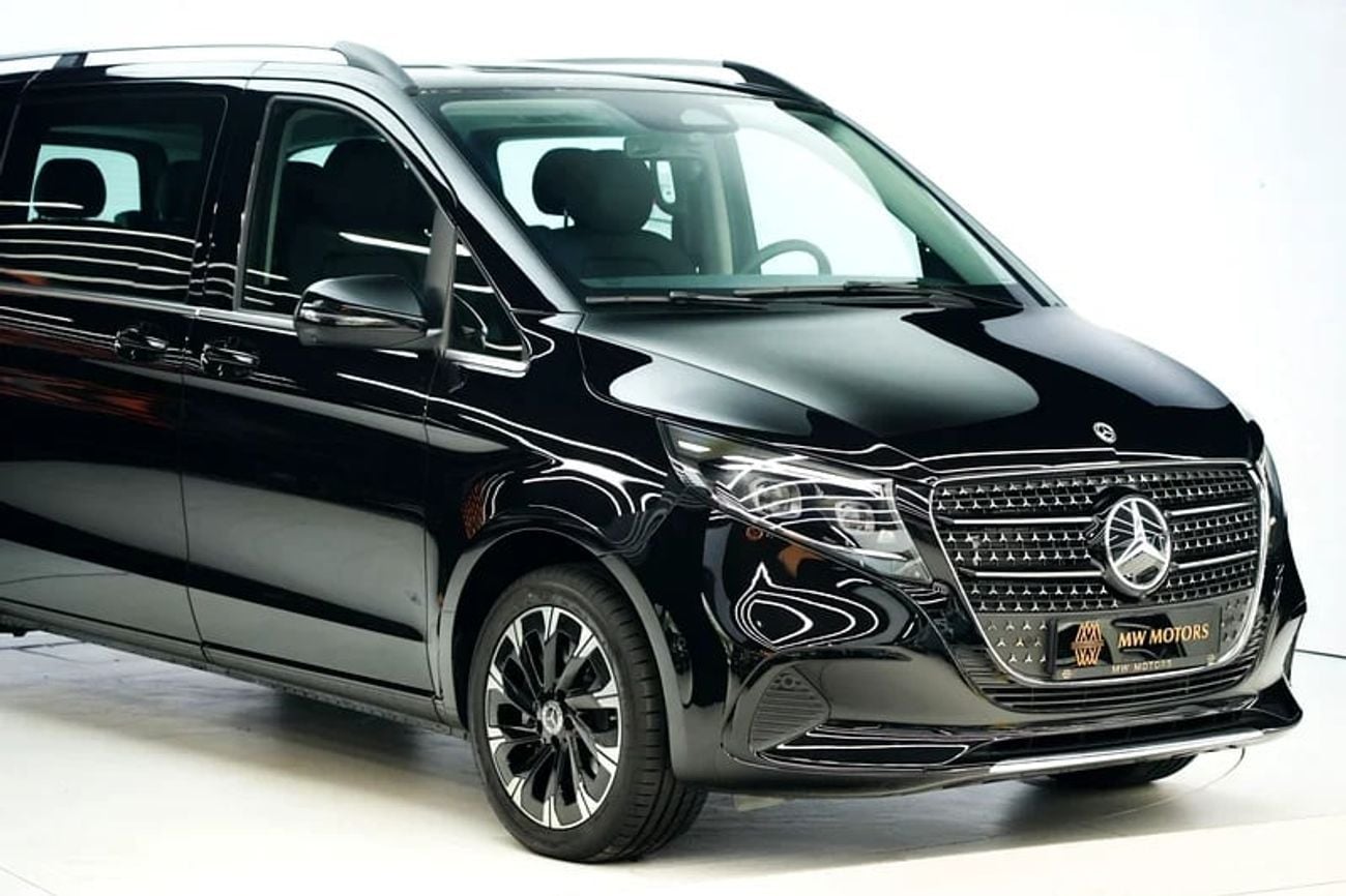 Mercedes-Benz V 300 V300 AVANTGARDE | GCC 0km | Agency Warranty | 360 View | 64 colors Ambeint Lights