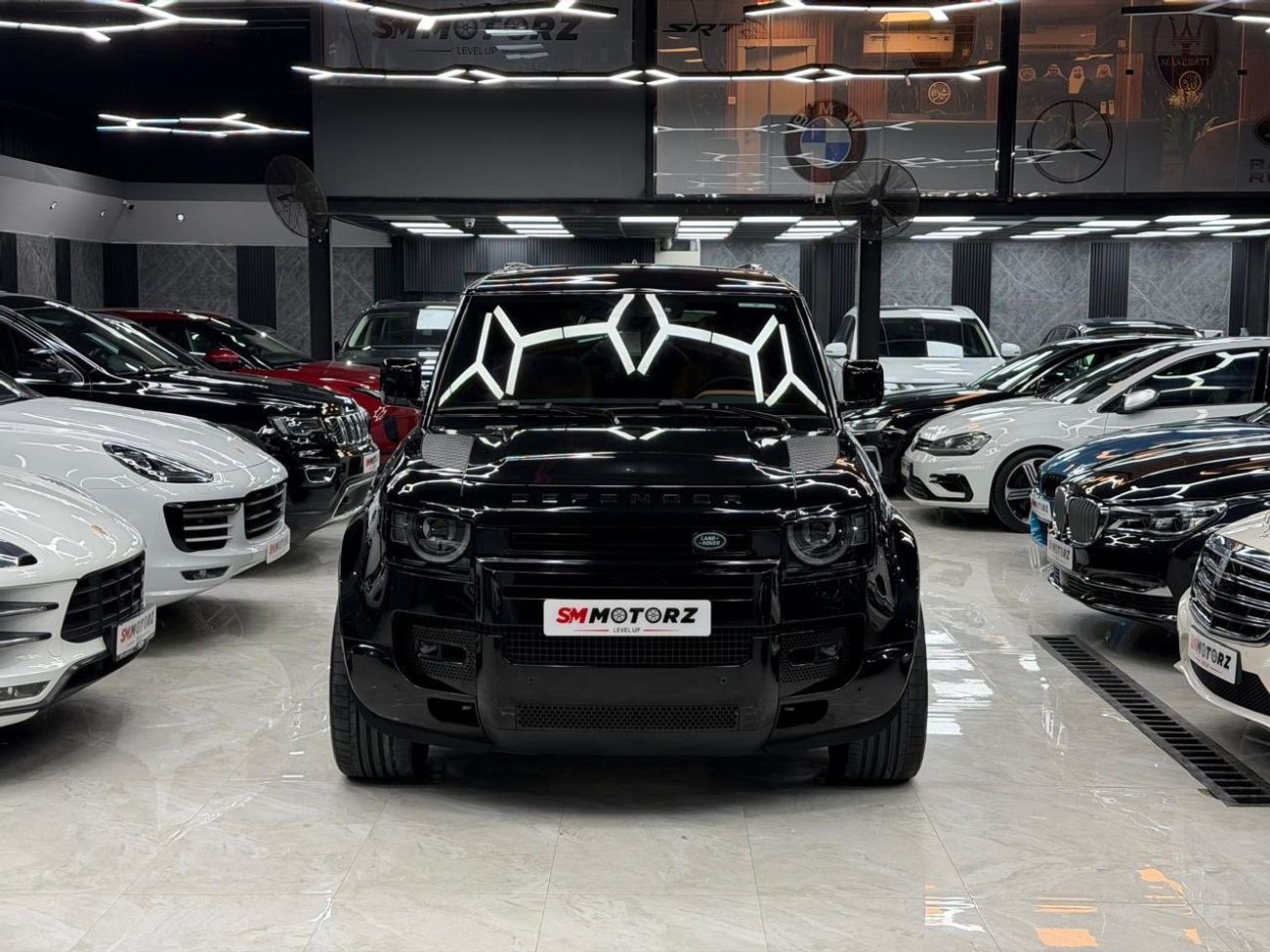 Land Rover Defender P400 110 HSE 3.0L (5 Seater)