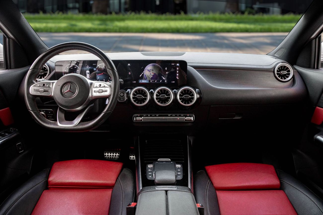 مرسيدس بنز GLA 200 200 AMG | 2,723 P.M  | 0% Downpayment | Agency Warranty!