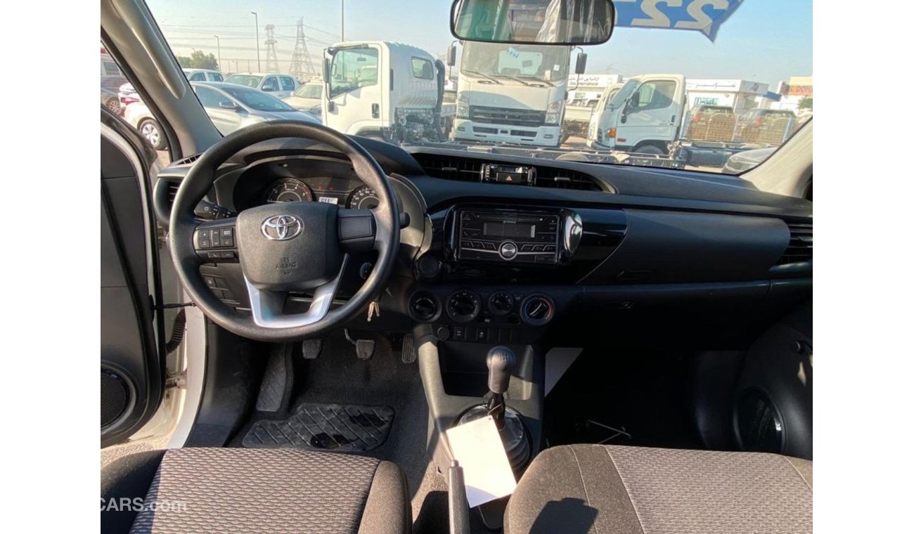 تويوتا هيلوكس Toyota Hilux DXL 2.4L