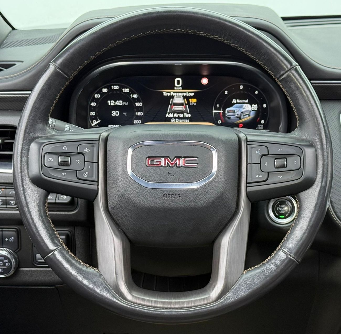 GMC Yukon AT4 5.3L 2022 GMC Yukon AT4, Warranty, Full Service History, Fully Loaded, Excellent Condition, GCC