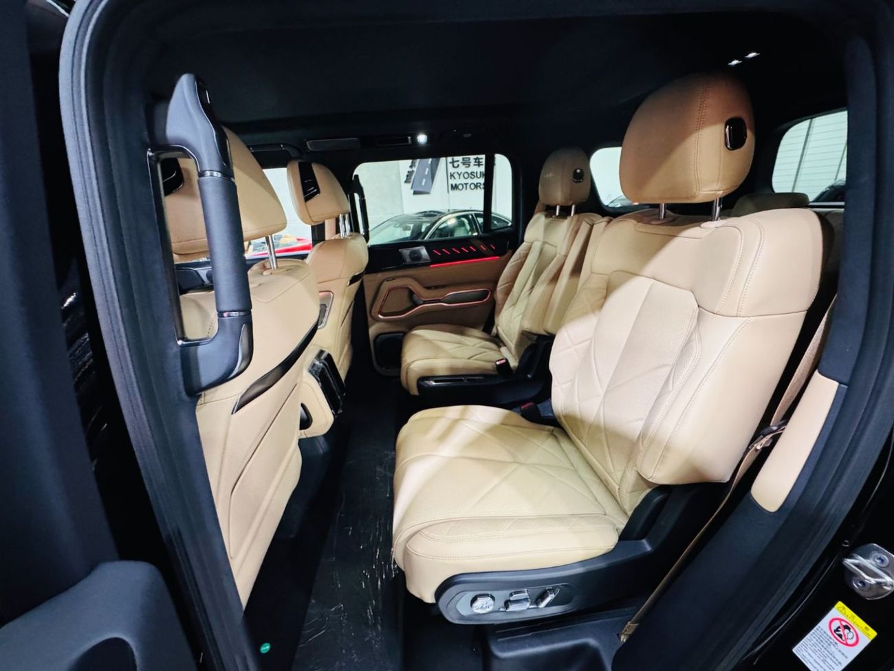 BYD Leopard 8 2025 Leopard 8 Flagship 6 Seater 21inch RIM