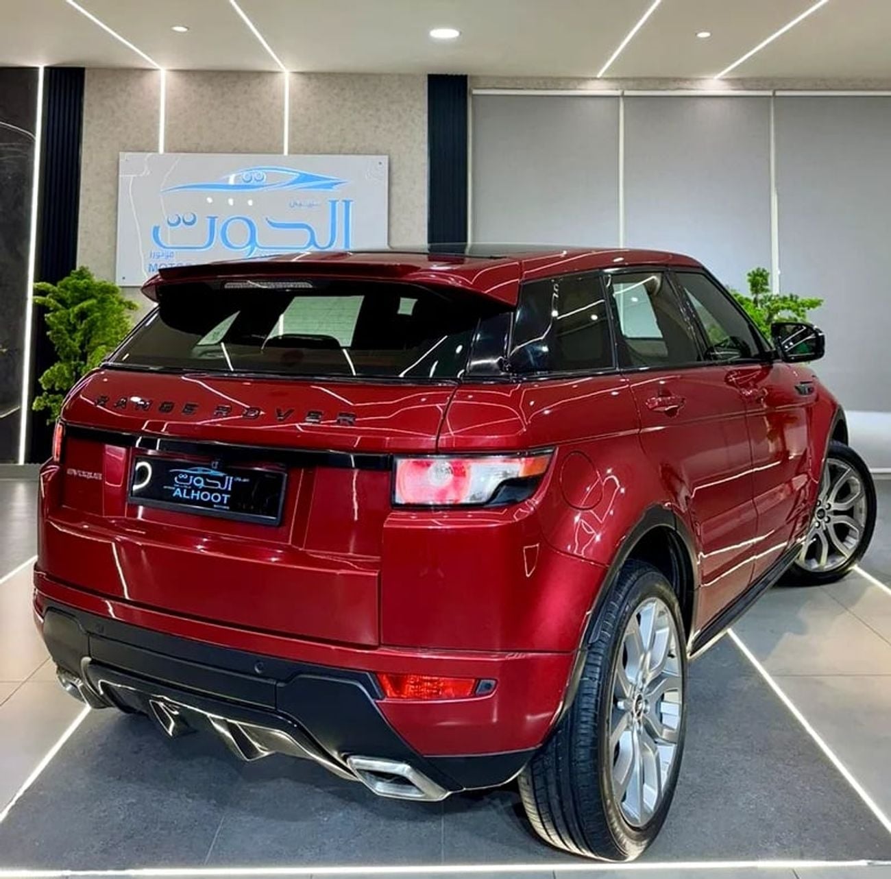 Land Rover Range Rover Evoque DYNAMIC PLUS LOVELY RED || TOP RANGE || GCC || PANORAMIC || LOW MILEAGE