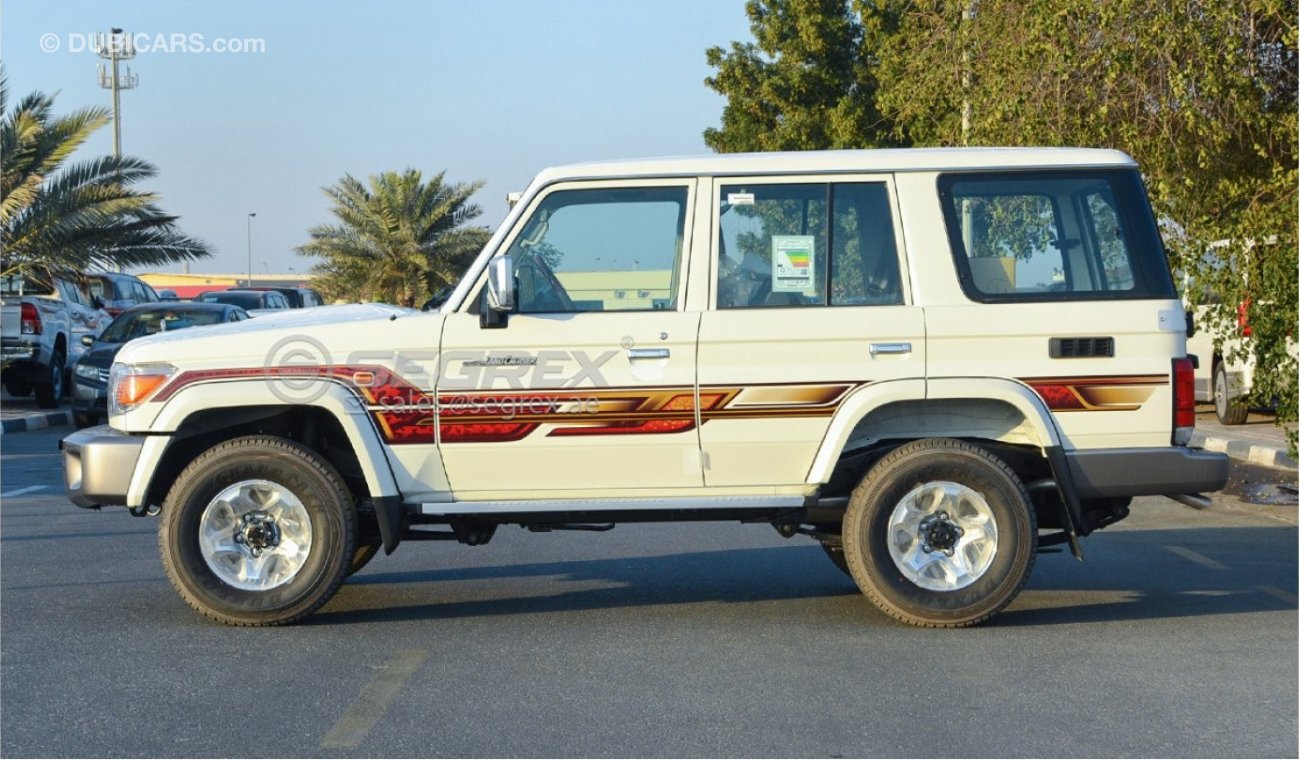 تويوتا لاند كروزر هارد توب LC 76 4.5 Full, 5 seats Winch, AW, over fender, RR difflock