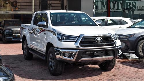 Toyota Hilux SR5 2.7 Petrol A/T 4WD