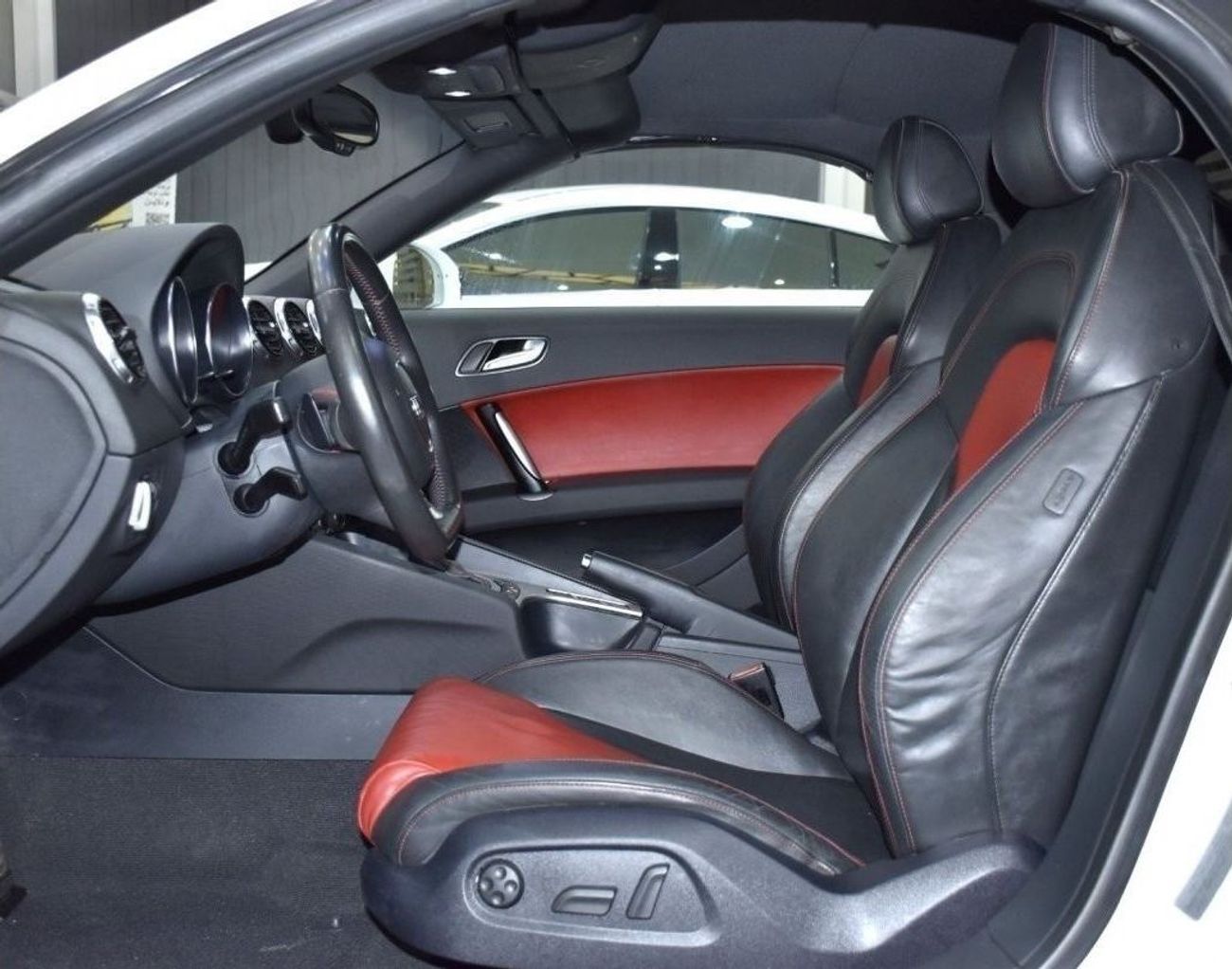 أودي TT EXCELLENT DEAL for our Audi TT S-Line TFSi ( 2014 Model ) in White Color GCC Specs