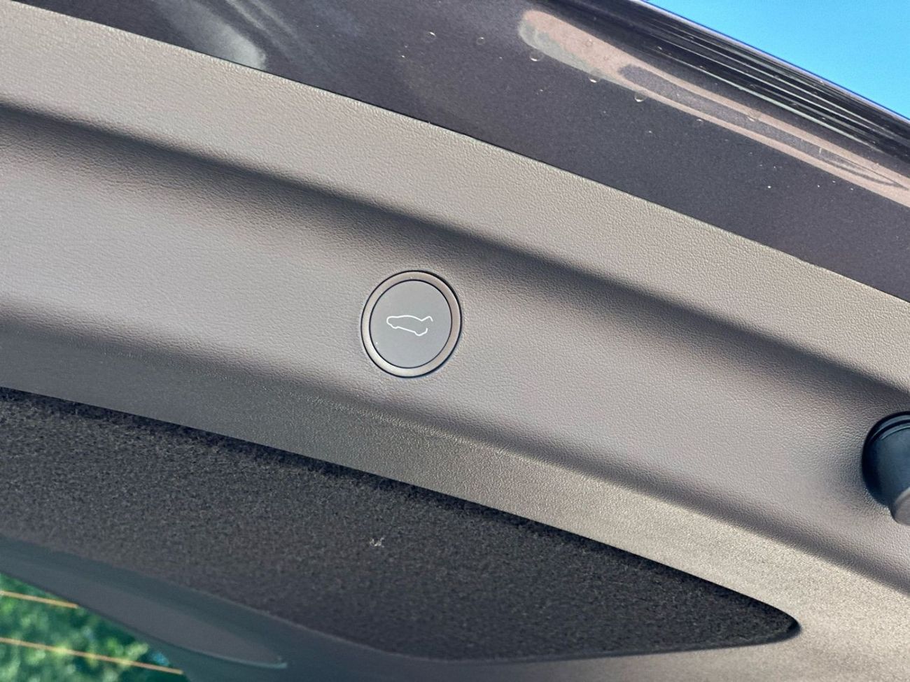 تسلا موديل Y TESLA model Y 2024