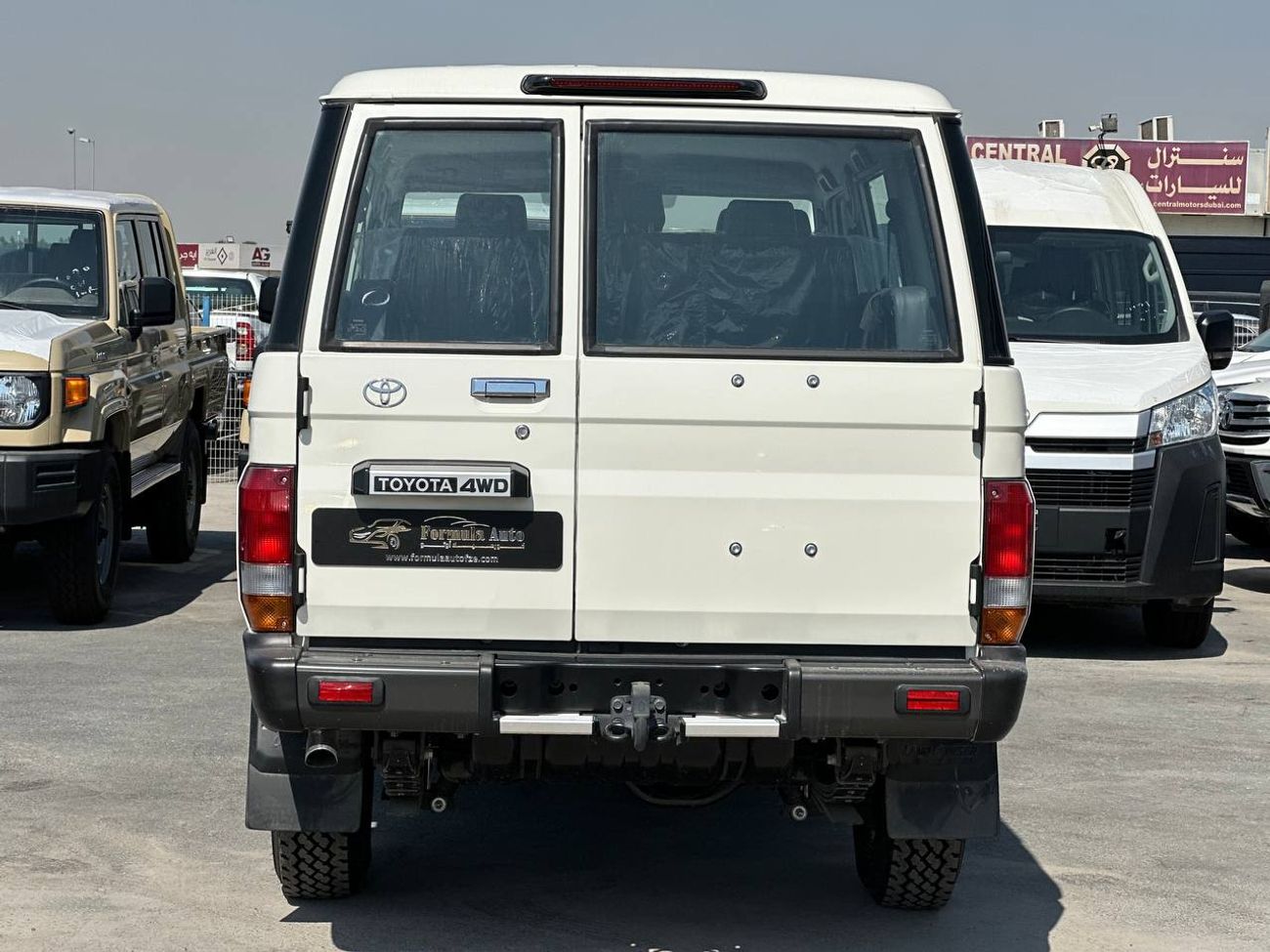 Toyota Land Cruiser 70 LC76 4.2L DSL M/T // 2025 // STD Option With Power Windows , 9 Seats // Special Offer // By Formula