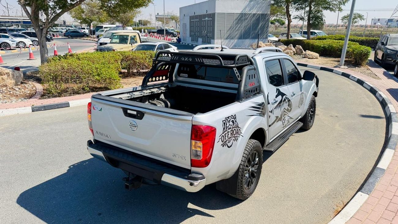 نيسان نافارا 