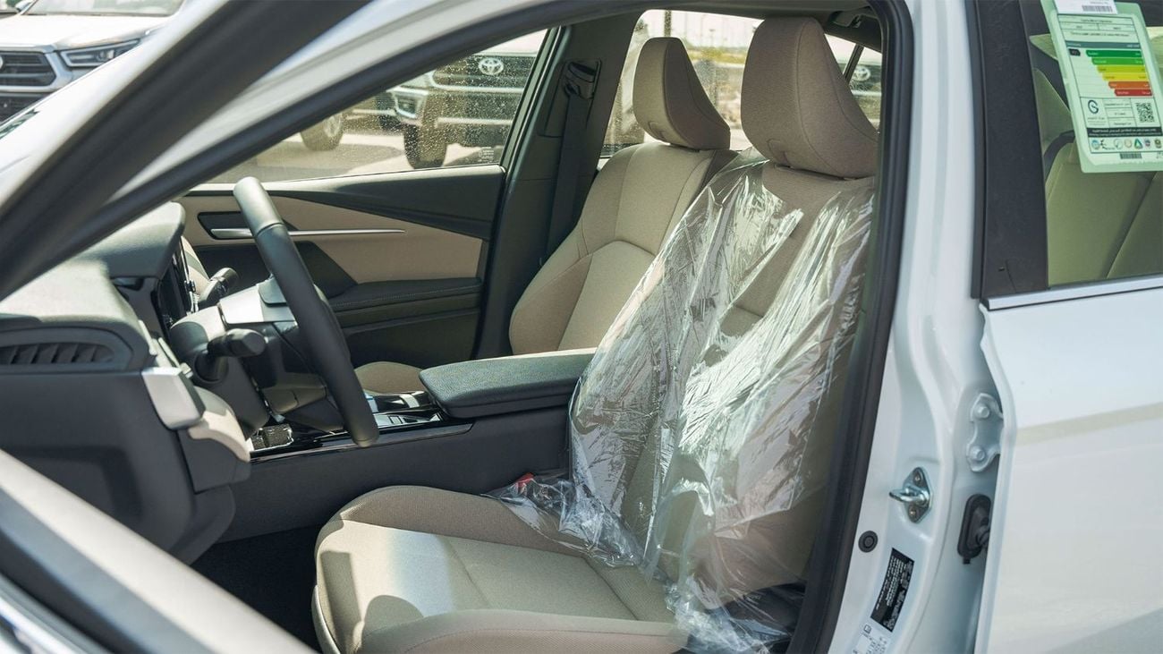 Toyota Camry 2026 Toyota Camry LE facelift 2.5L Petrol AT with Sunroof - GCC (Export price)