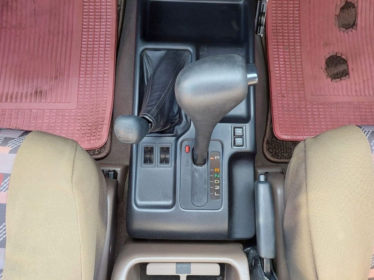 تويوتا لاند كروزر (RAMADAN OFFER) TOYOTA LAND CRUISER PRADO SUV RHD 2000 MODEL 3.0 L DIESEL AUTOMATIC(PM06891)