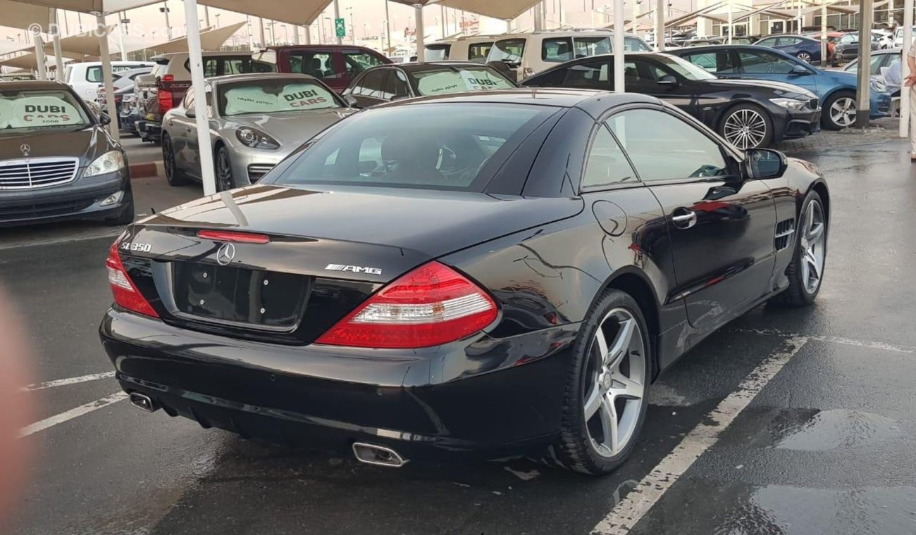 مرسيدس بنز SL 350 موديل 2009 خليجي حاله ممتازه من الداخل والخارج فل مواصفات كشف كراسي جلد ومثبت سرعه