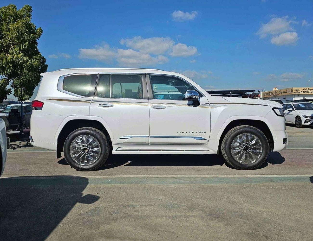 Toyota Land Cruiser VXR / FULL OPTION / 3.3L DIESEL / PWR SEATS / RADAR / JBL SPEAKERS (CODE # 69000)