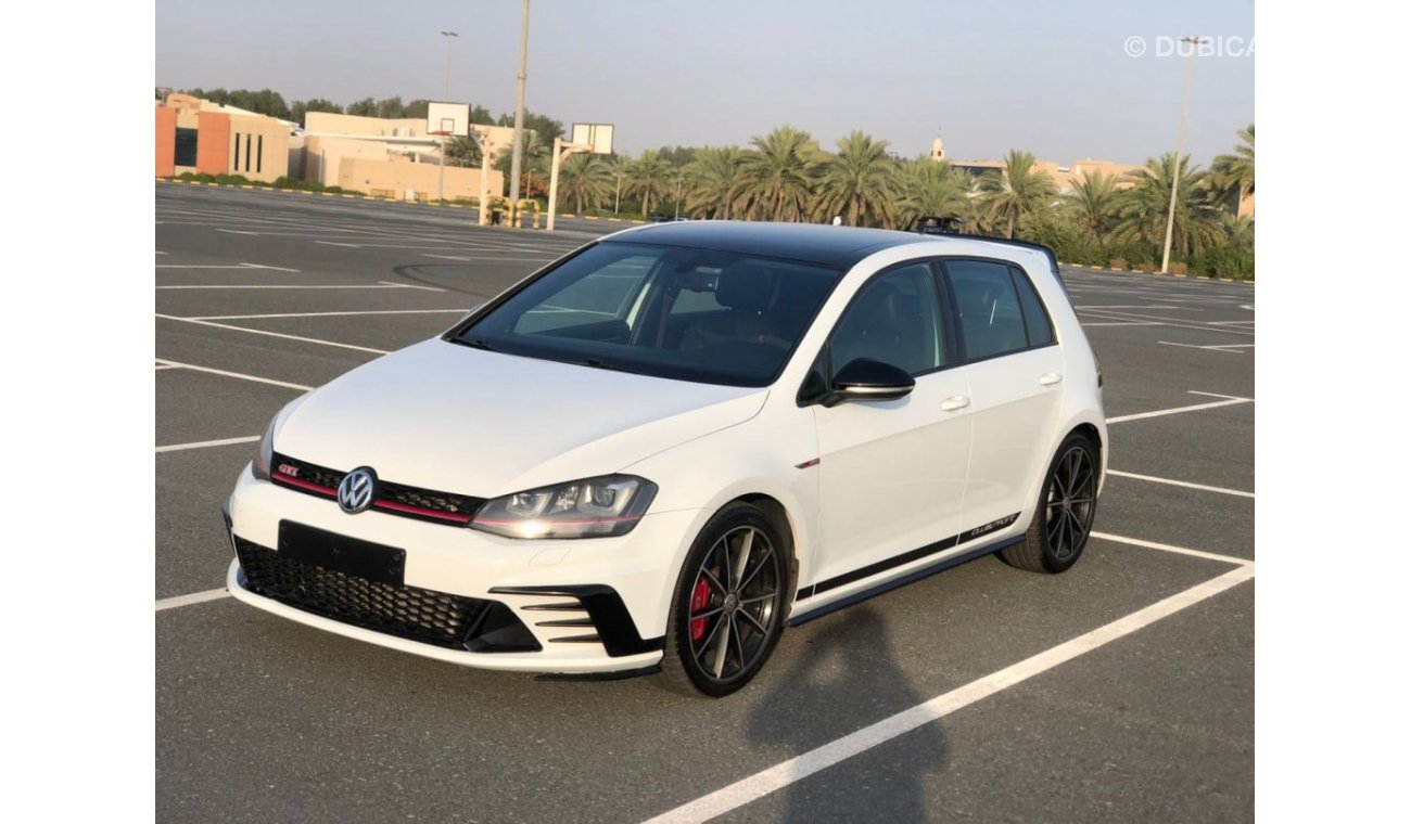 Volkswagen Golf GTI Gcc