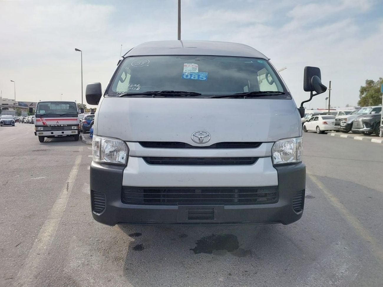 Toyota Hiace (RAMADAN OFFER) TOYOTA HIACE VAN RHD 2015 MODEL 3.0 L DIESEL AUTOMATIC(PM16503)