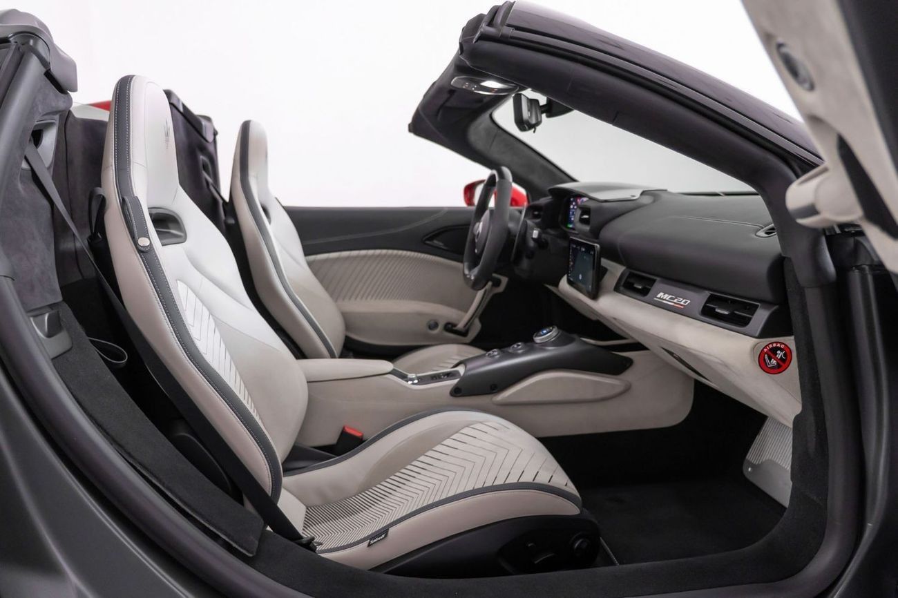 مازيراتي MC20 تشيلو 2023 Maserati MC20 Cielo Spyder / Carbon Body / Japanese Spec
