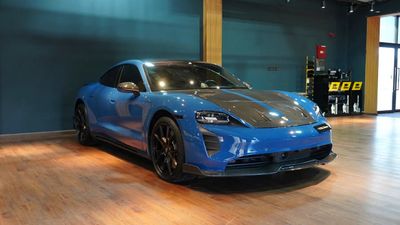 بورش تايكان GTS | Very Low Mileage 3k | Electric