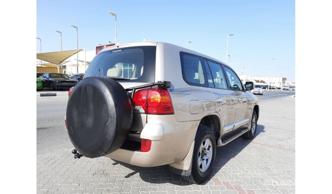 Toyota Land Cruiser Toyota Land Cruiser GCC 2011 sunroof