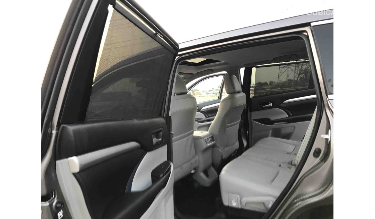 تويوتا هايلاندر FULL OPTIONS WITH LEATHER SEAT, PUSH START AND SUNROOF