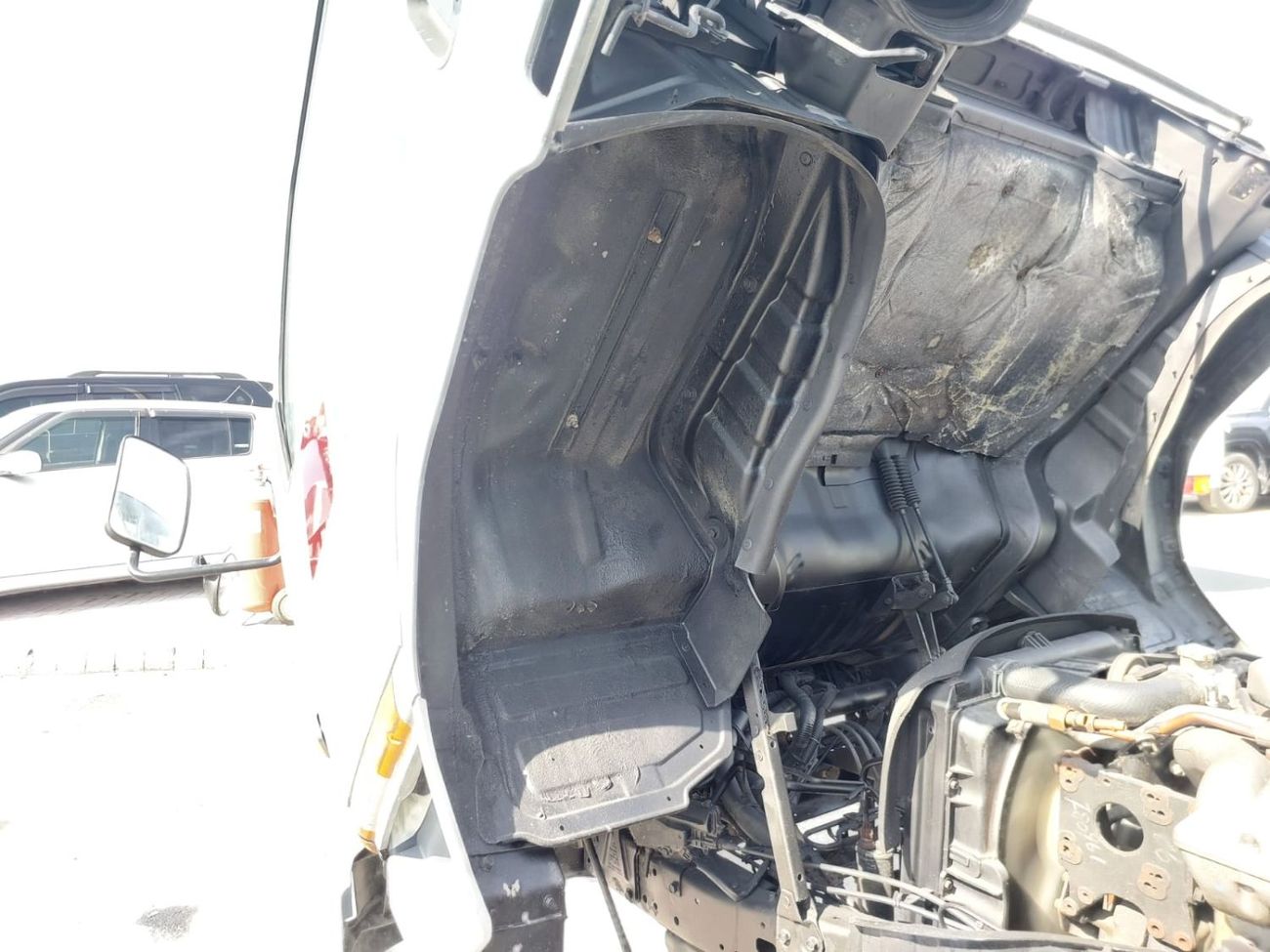 Mitsubishi Fuso Canter MITSUBISHI CANTER TRUCK RHD 1997 MODEL 4.5 L DIESEL MANUAL(PM32294)