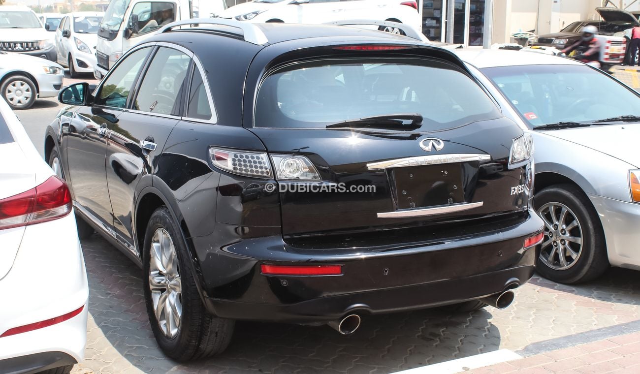 إنفينيتي FX35 انفنتى FX35  اسود خليجى 2008 بحالة ممتازة بدون حوادث