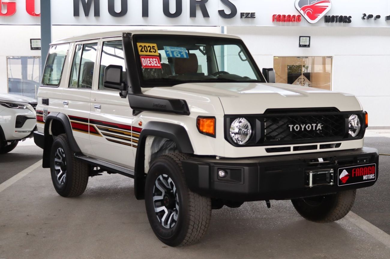 Toyota Land Cruiser 70 2.8 DIESEL MANUAL TRANSMISSION DIFF LOCK **التصدير فقط خارج الخليج*****EXPORT ONLY**