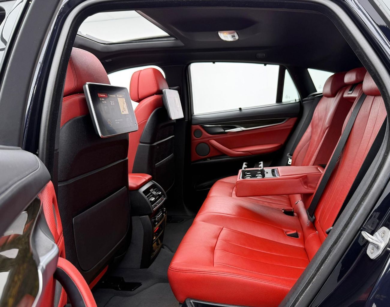 BMW X6 50i M Sport 4.4L 2018 BMW X6 xDrive50i M-Sport, Warranty, Full BMW Service History, Excellent Condit