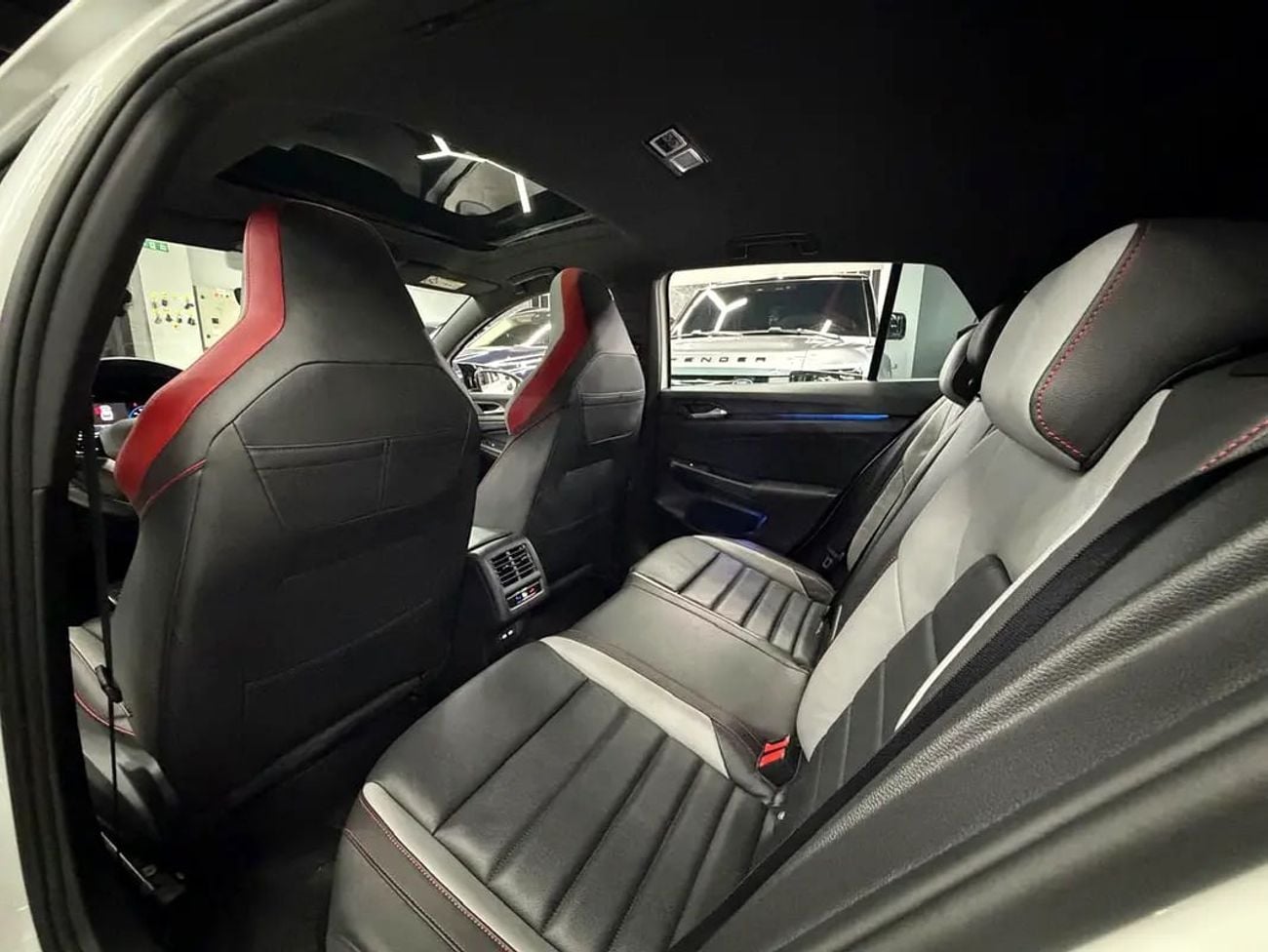 Volkswagen Golf GTI