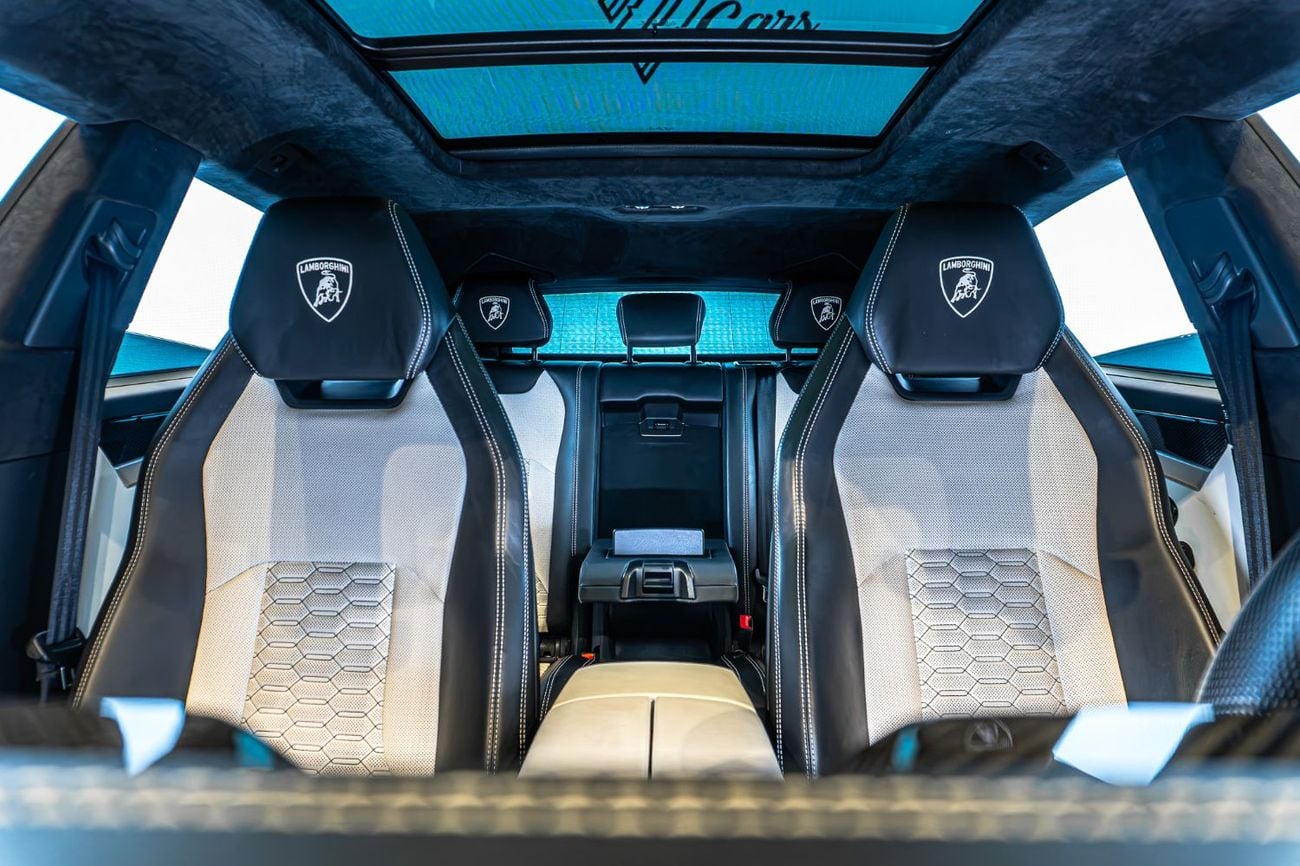 Lamborghini Urus STANDARD 2022 Lamborghini Urus | 4.0L Twin-Turbo V8 | 641 HP | Under Warranty | GCC Specs