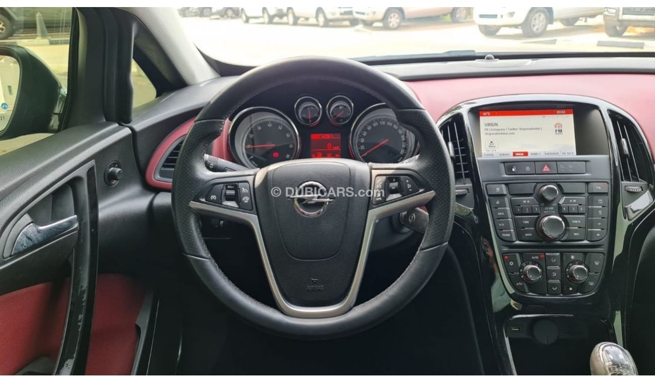 Opel Astra GTC 2016 1.4L Turbo GCC Perfect Condition