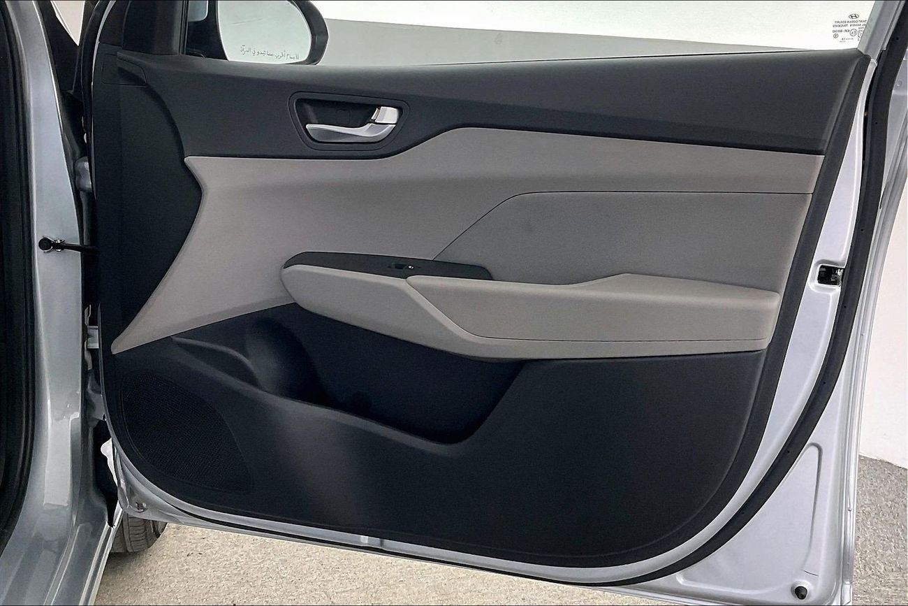 Hyundai Accent Smart / GL | National Day Celebration | Guaranteed Warranty | 0 Down Payment