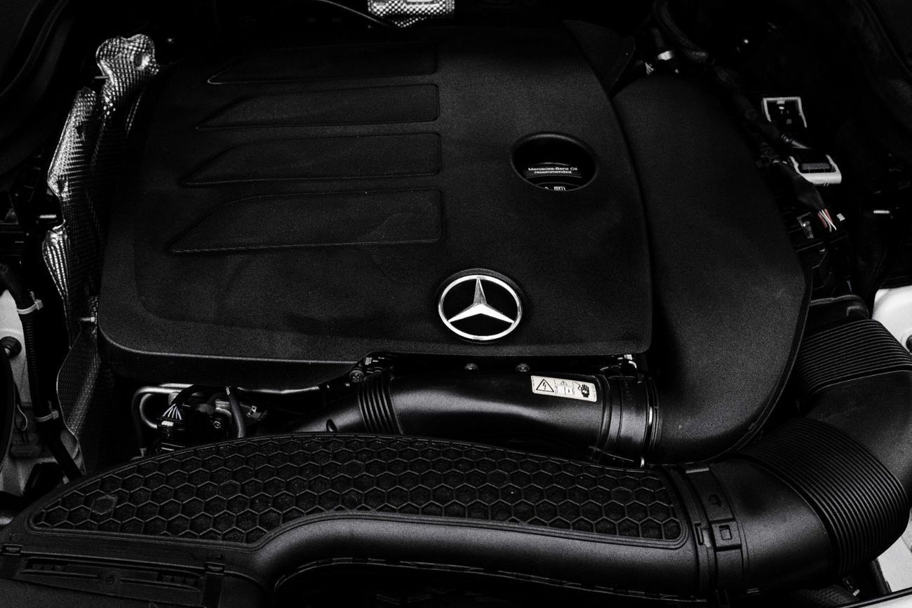 Mercedes-Benz GLC 200 3,584 P.M  | 0% Downpayment | Mercedes-Benz GLC200 | Stunning!