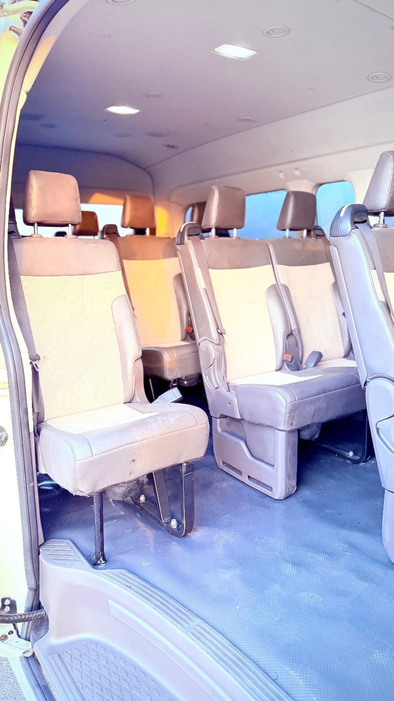 Toyota Hiace GL 2020 DLS -High Roof Commuter 2.8L M/T Full Option Very Clean And Perfect Condition