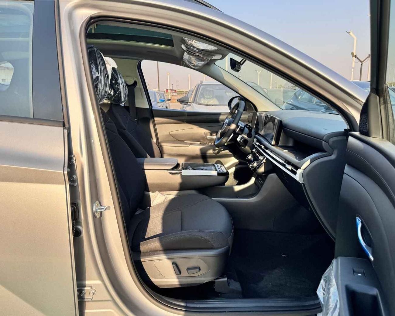 هيونداي توسون HYUNDAI TUCSON 1.6T - 2027 MODEL - GCC SPECS - SILVER COLOR