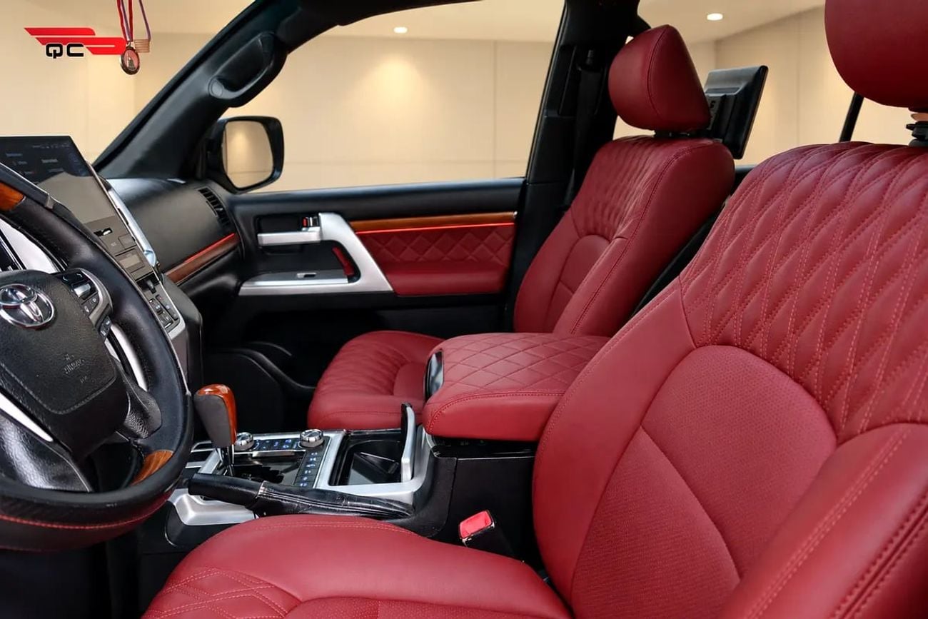 Toyota Land Cruiser VXR 4.6L V8 GCC | -Look Facelift | Custom Red Interior