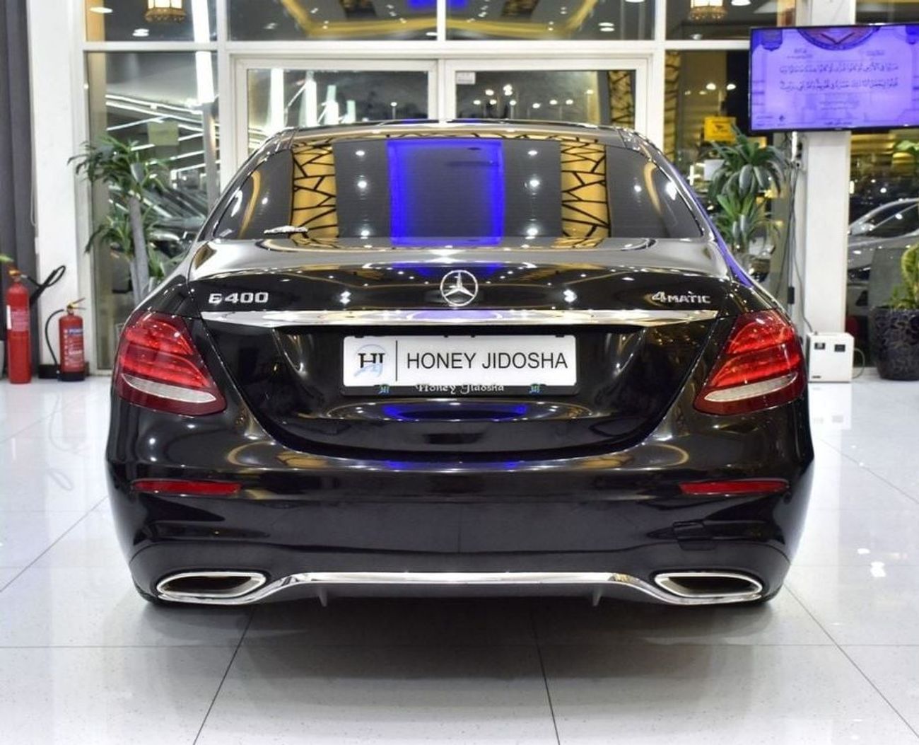 مرسيدس بنز E 400 EXCELLENT DEAL for our Mercedes Benz E400 4Matic ( 2017 Model ) in Black Color GCC Specs