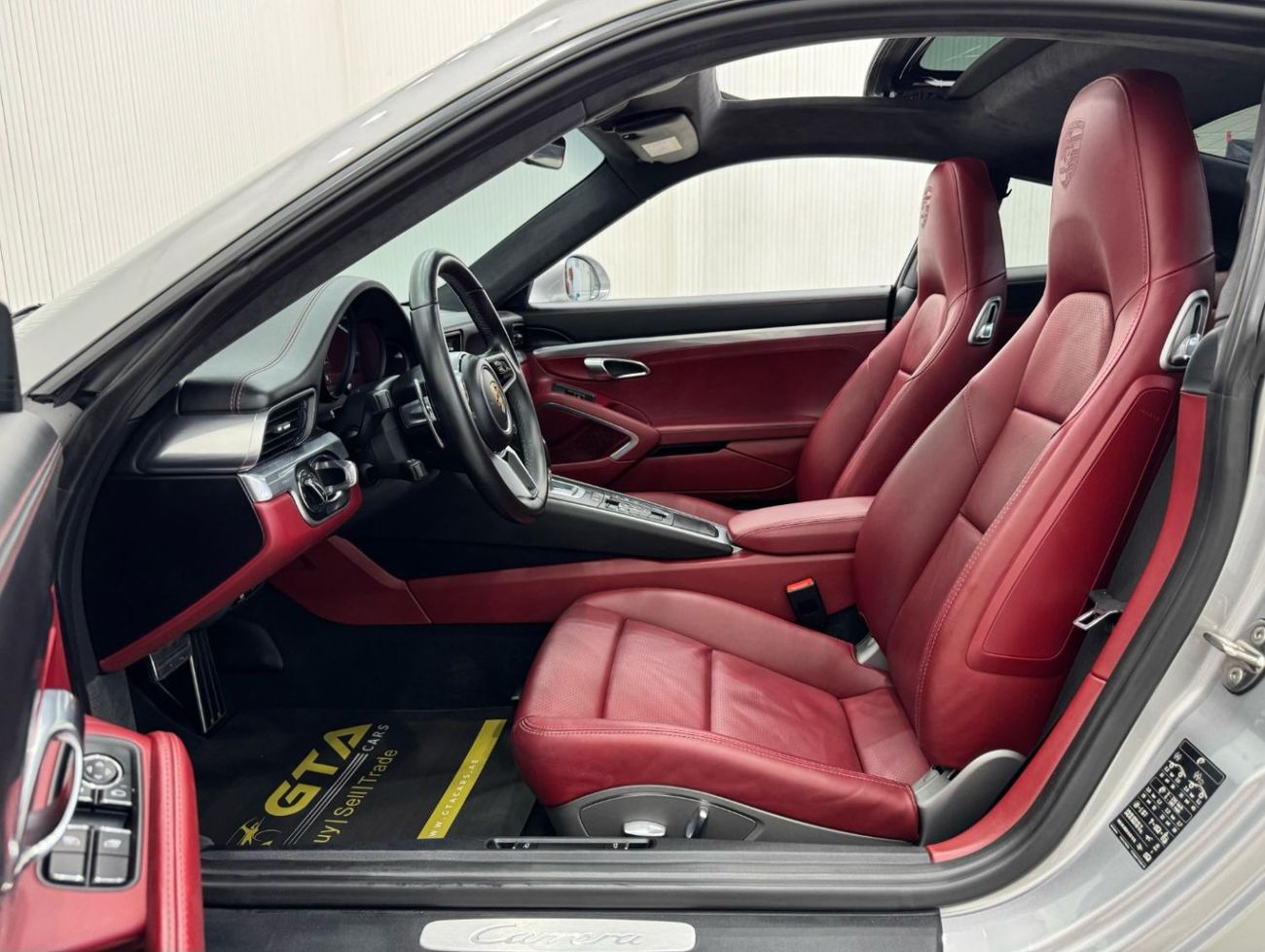 بورش 911 2018 Porsche 911 Carrera, Warranty, Full Agency Service History, Excellent Condition, GCC