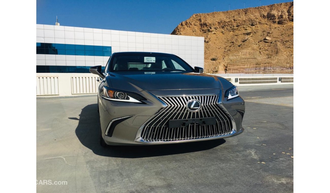 Lexus ES350 Model 2021 Panorama / BlindSpot ( Warranty 4 Years / 100,000 K.M ) HOME DELIVER