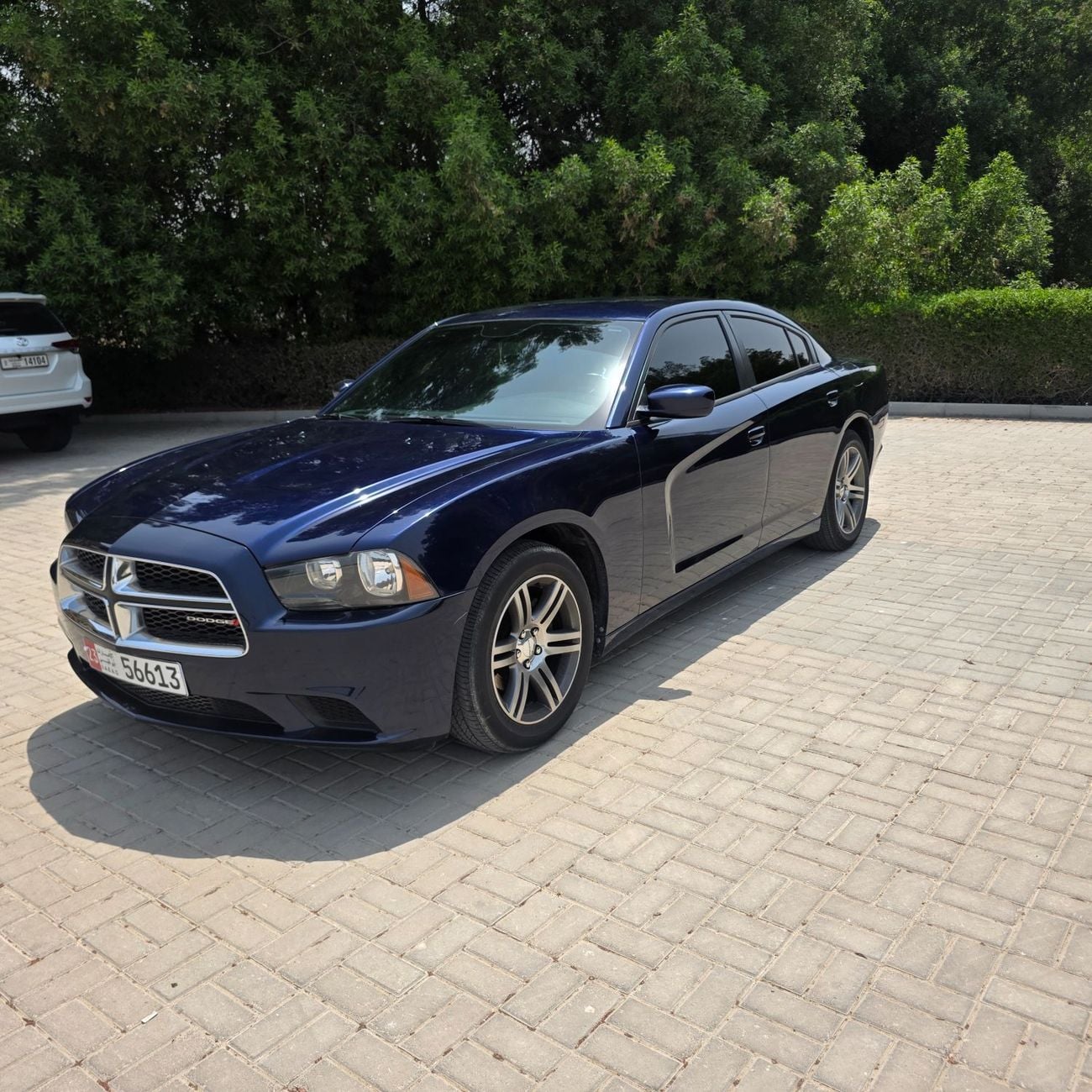 Dodge Charger SE
