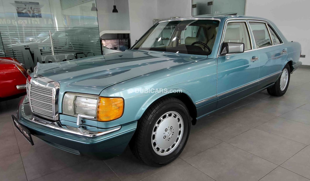 مرسيدس بنز 560 SEL