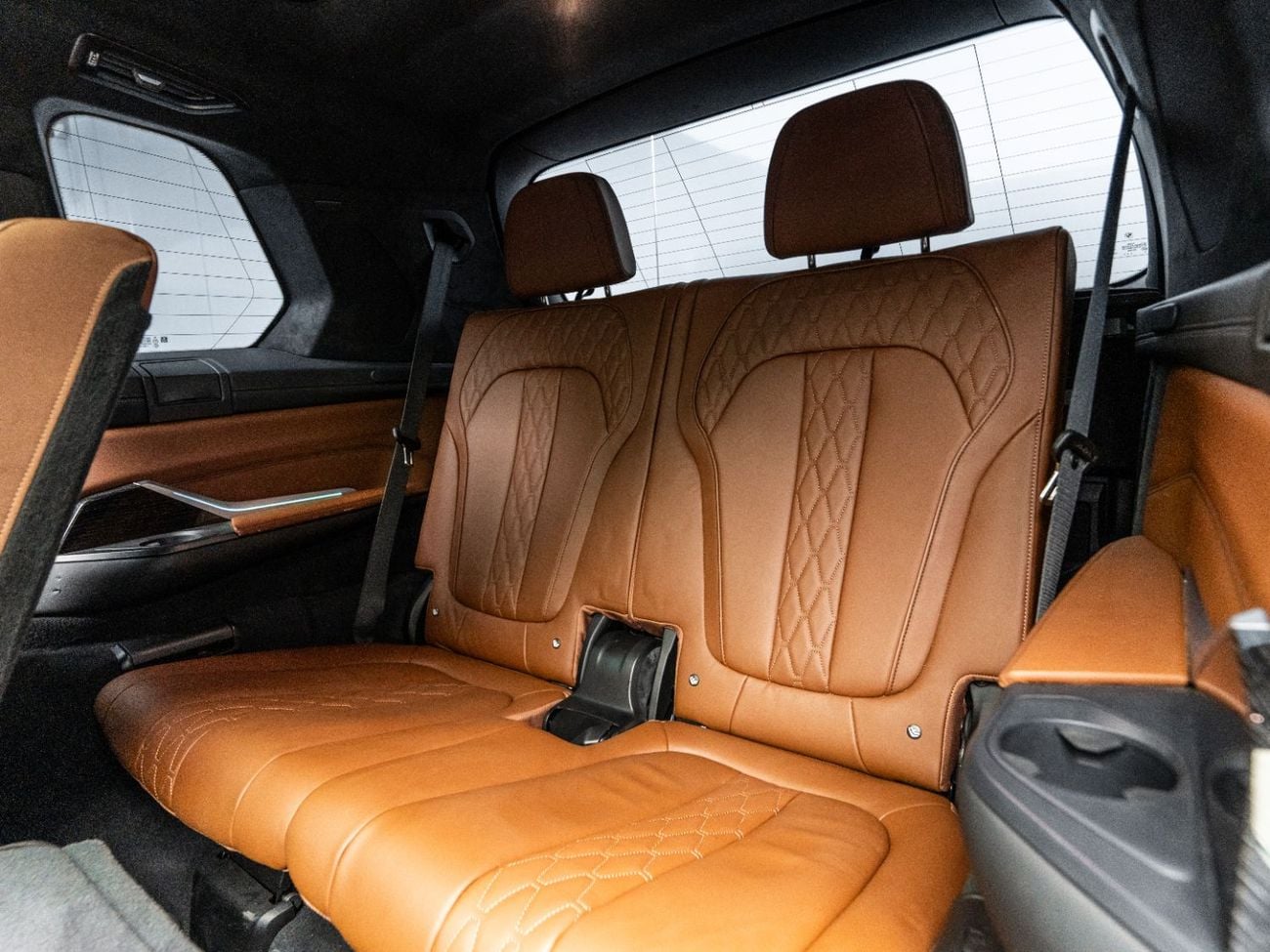 بي أم دبليو X7 2022 BMW X7 xDrive M50i, 4.4L TC V8, 4WD, 523 bhp, 7 Speed Automatic