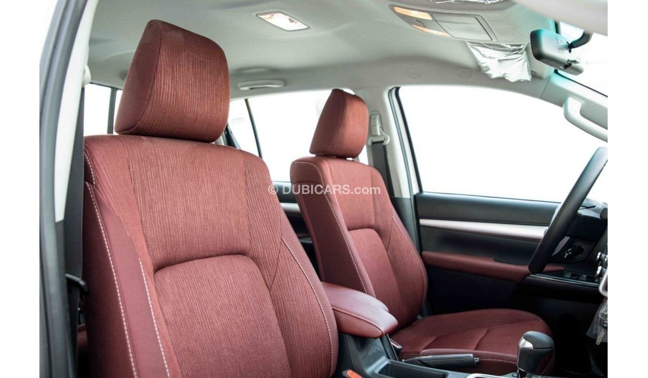 Toyota Hilux 2023 Toyota Hilux 4x4 DC 2.8 D AT SR5 - White inside Maroon | Export Only