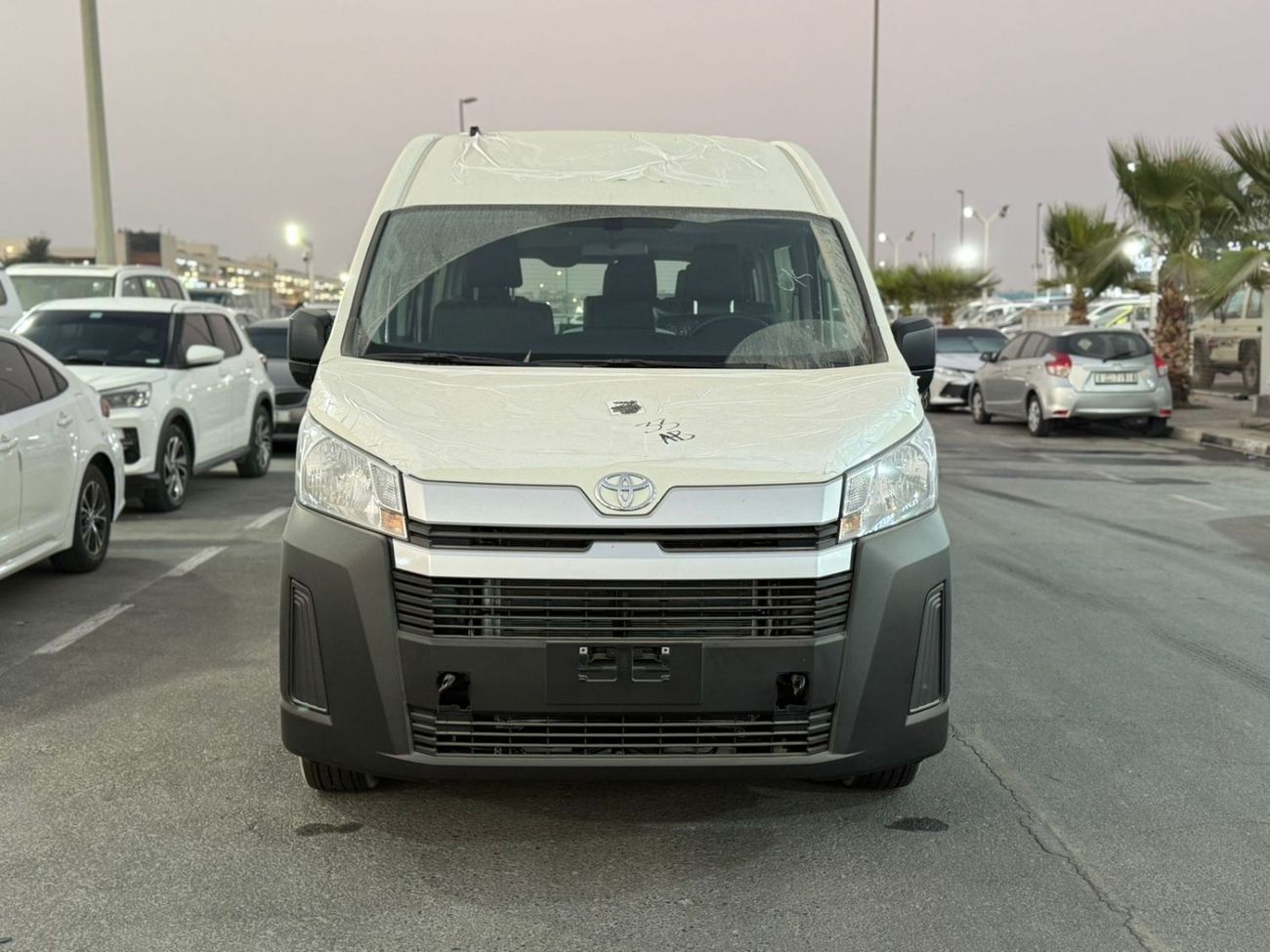 Toyota Hiace TOYOTA HIACE FUTTAIM 13 SEATS , 3.5L PETROL V6 , M/T HIGH ROOF 2026 MODEL