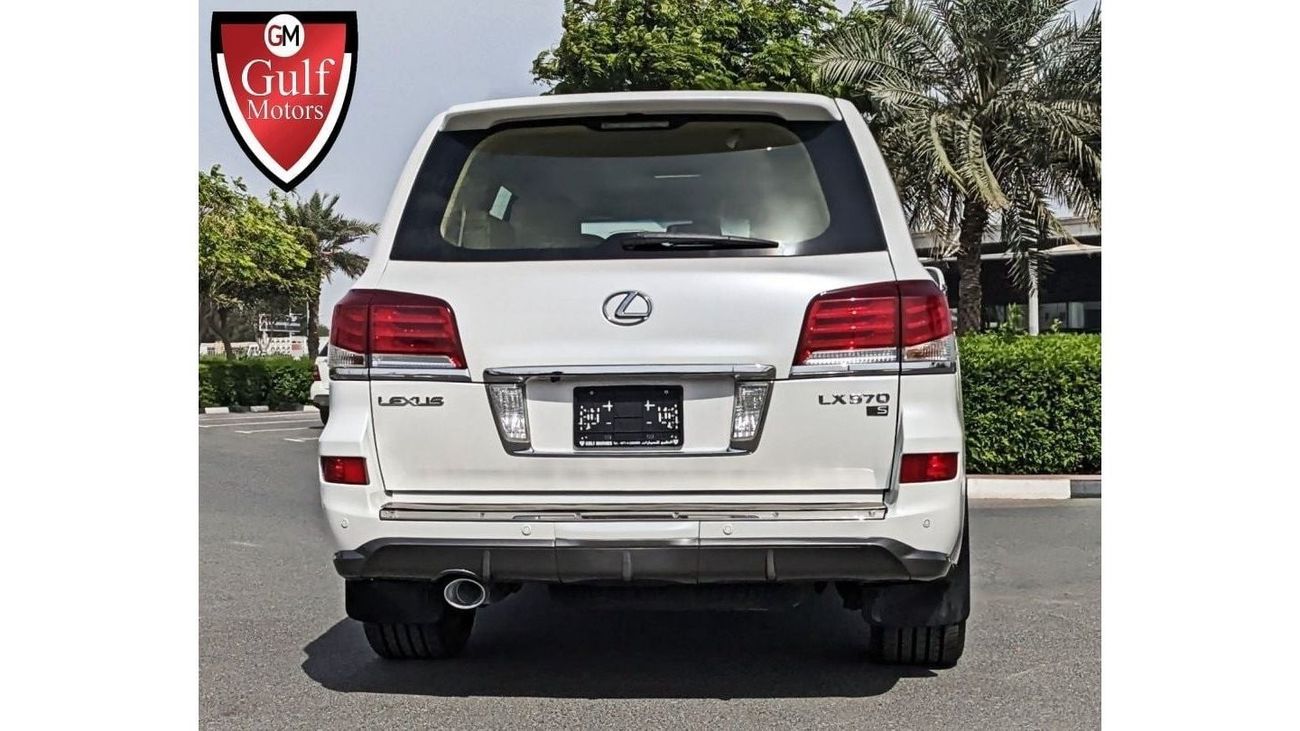 لكزس LX 570 5.7L-8CYL-Full option Excellent Condition GCC Specs