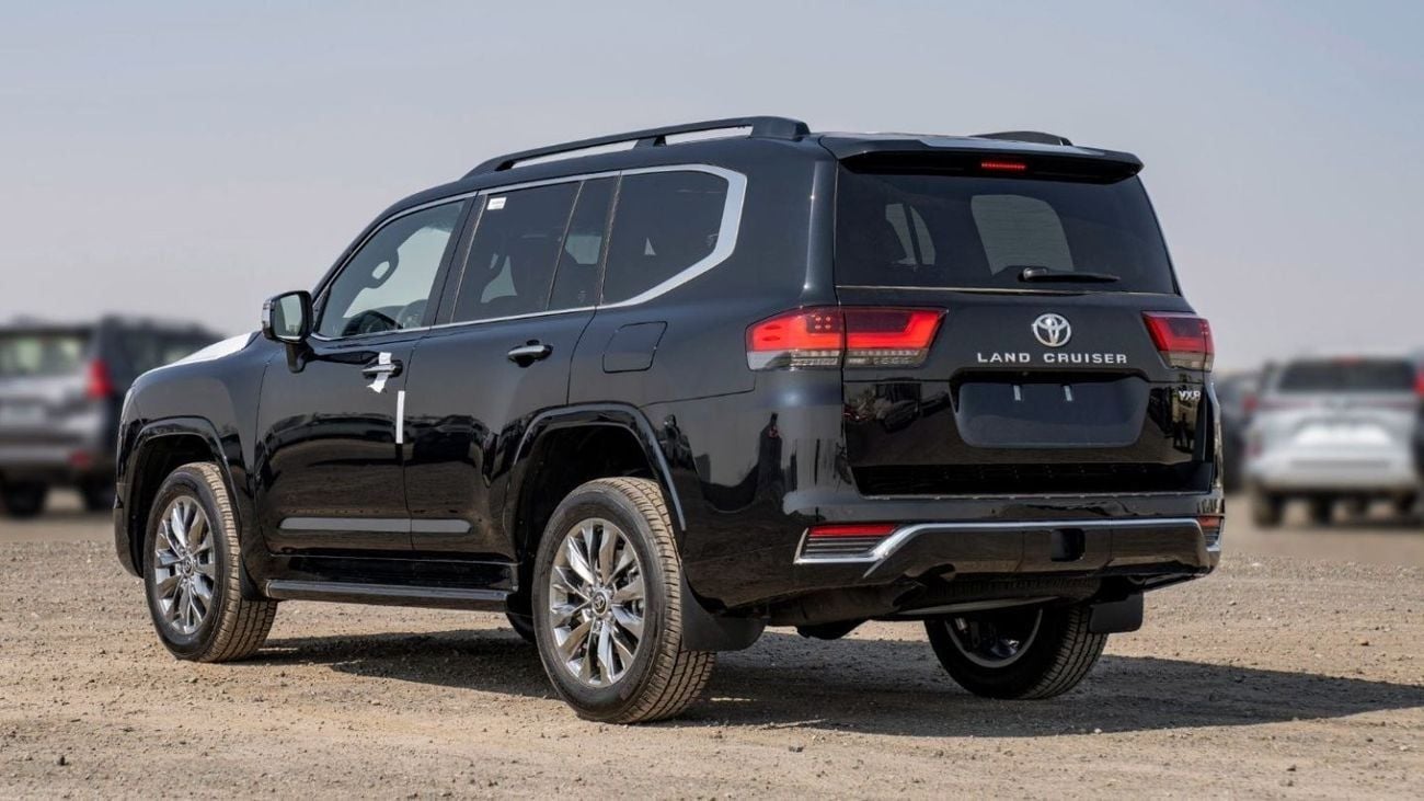 تويوتا لاند كروزر VXR Toyota LAND CRUISER VXR 3.5L Petrol Full Option 2025