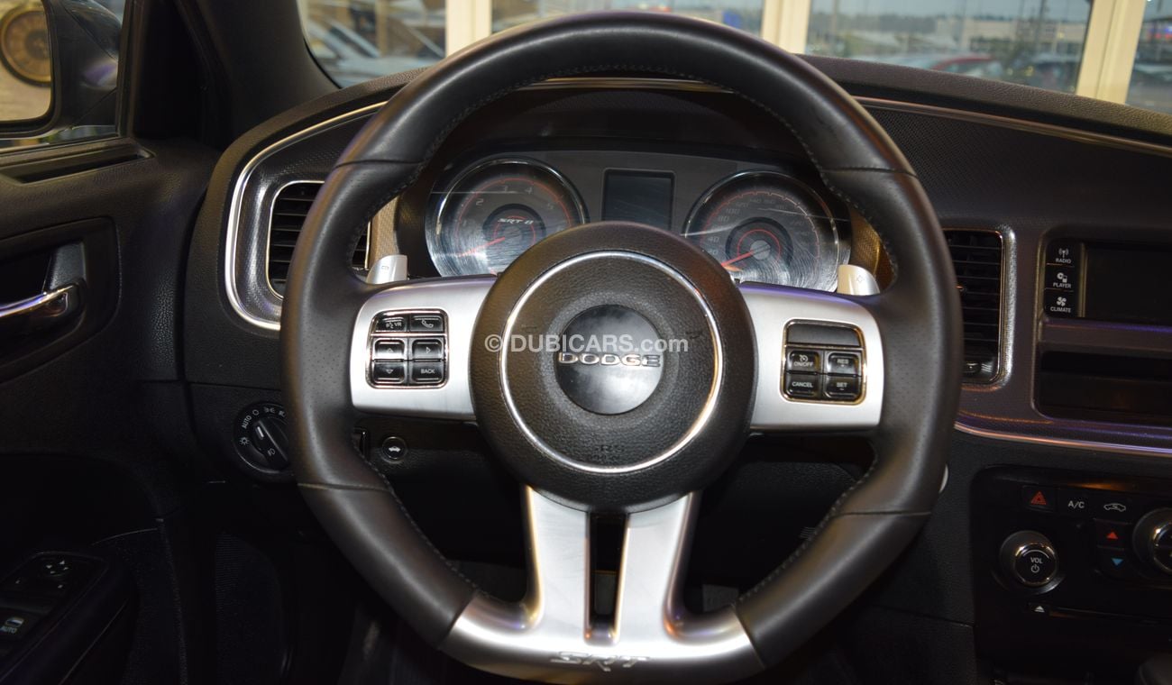 Dodge Charger SRT8 SUPER BEE